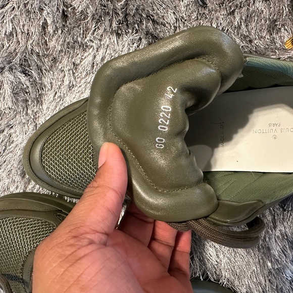 Worn twice shoe are too narrow I have a wide foot - Picture 5 of 5